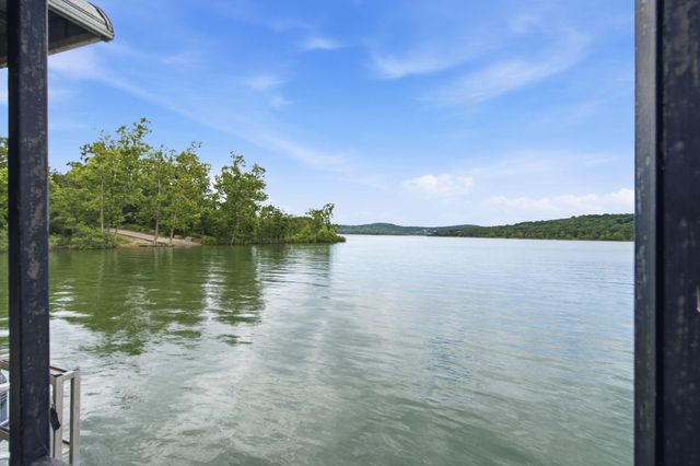 871 Lakeview Drive, Ridgedale, MO 65739