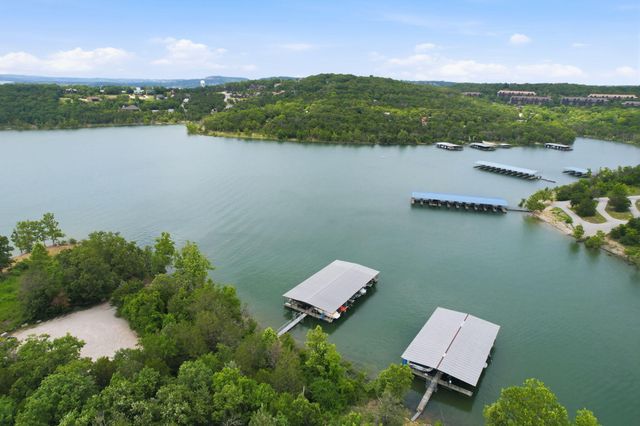 871 Lakeview Drive, Ridgedale, MO 65739