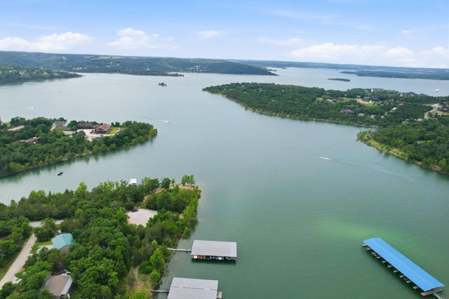871 Lakeview Drive, Ridgedale, MO 65739