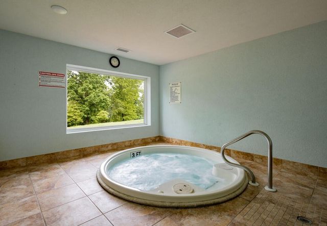 871 Lakeview Drive, Ridgedale, MO 65739