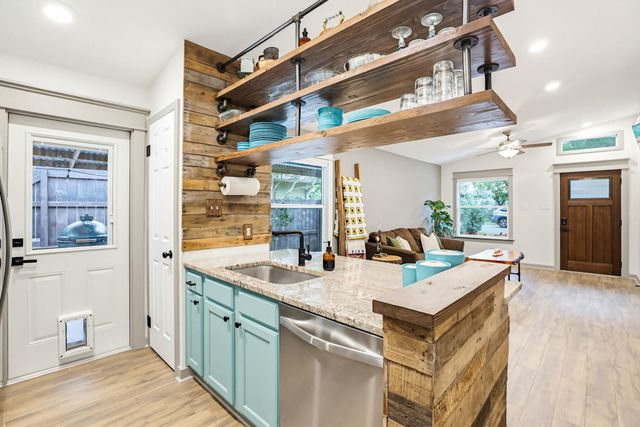 721 Fort Chadbourne DR, Austin, TX 78748