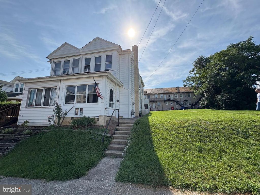 709 DEKALB ST, Bridgeport, PA 19401