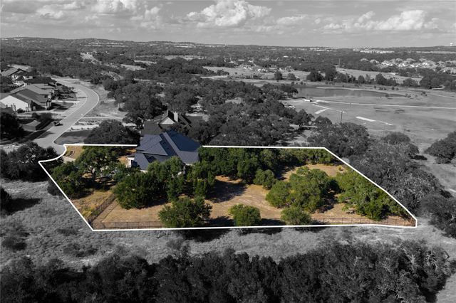 461 Crosswater LN, Dripping Springs, TX 78620