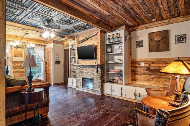 1303 Wichman Street, Walterboro, SC 29488