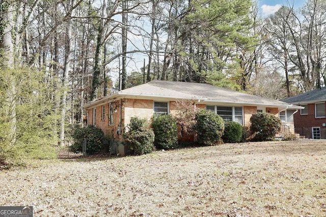 2576 wood valley Drive, East Point, GA 30344