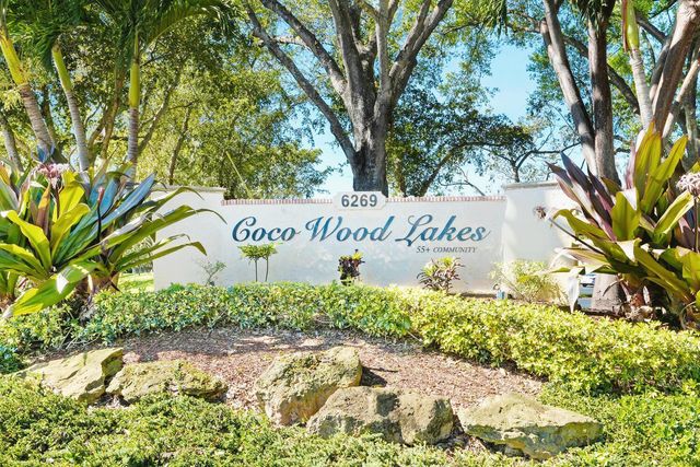 6125 Winding Brook Way, Delray Beach, FL 33484