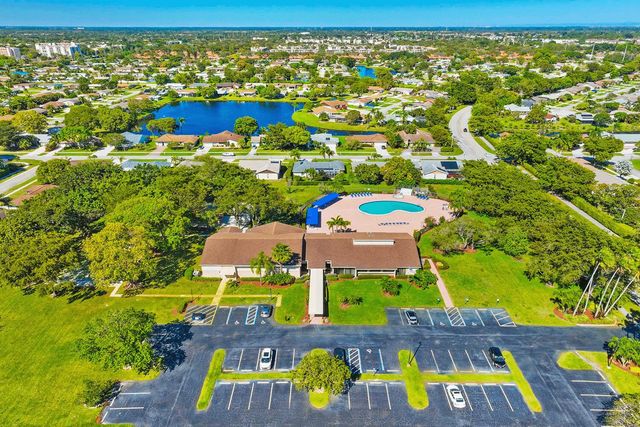 6125 Winding Brook Way, Delray Beach, FL 33484