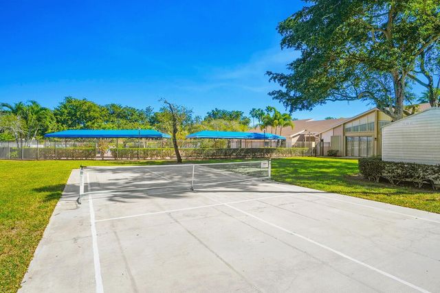 6125 Winding Brook Way, Delray Beach, FL 33484