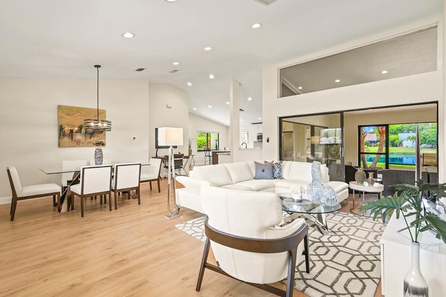 6125 Winding Brook Way, Delray Beach, FL 33484