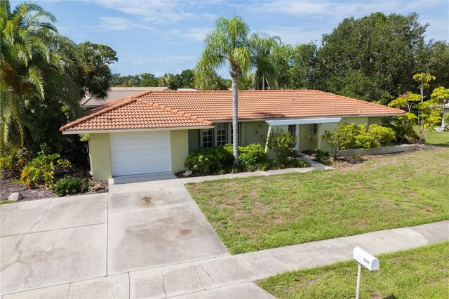 7411 DICKENS DRIVE, Sarasota, FL 34231