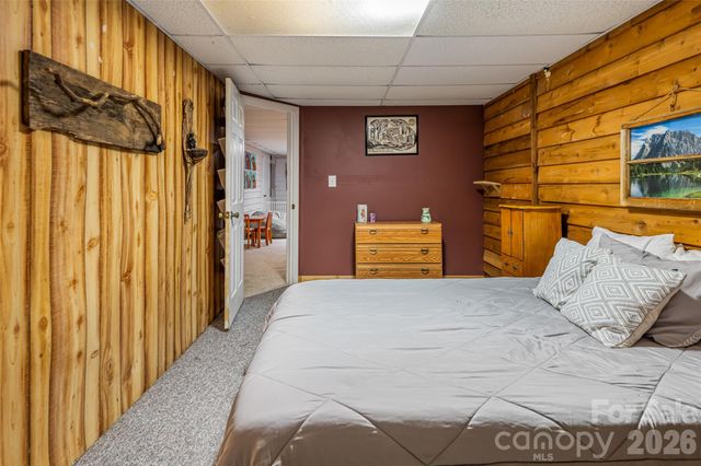 19 Forge Drive, Mills River, NC 28759