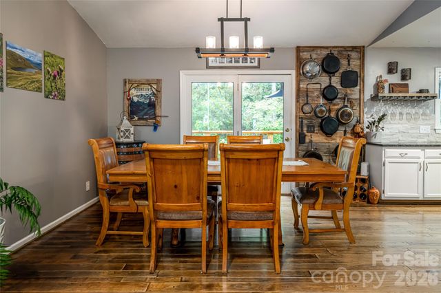 19 Forge Drive, Mills River, NC 28759