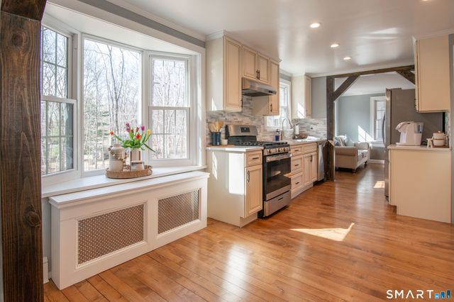 28 Rock Cut Road, Bridgewater, CT 06752