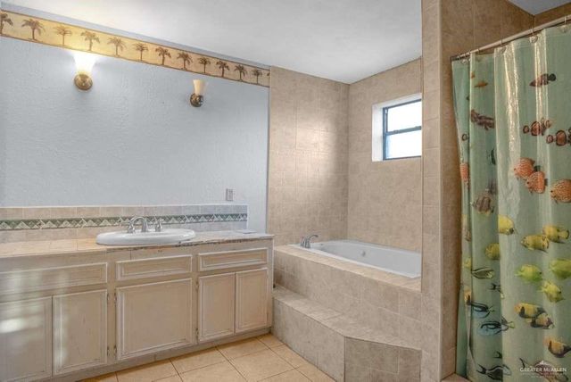 1211 W 23rd Place, Mission, TX 78574