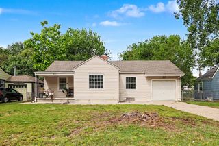 2017 S Pershing St, Wichita, KS 67218