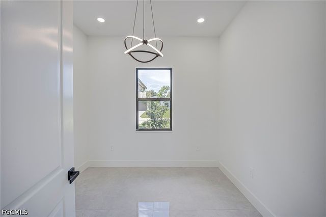3500 33rd ST SW, Lehigh Acres, FL 33976