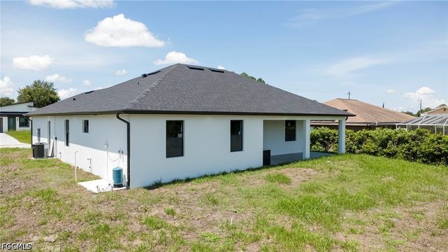 3500 33rd ST SW, Lehigh Acres, FL 33976