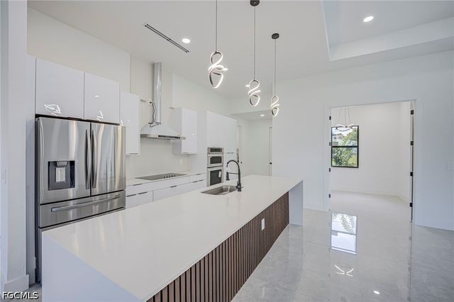 3500 33rd ST SW, Lehigh Acres, FL 33976