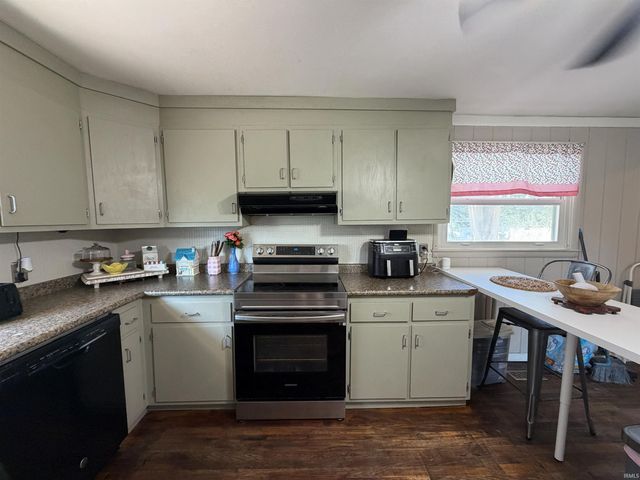 2305 J Street, Bedford, IN 47421