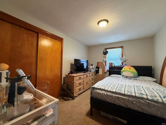 2305 J Street, Bedford, IN 47421