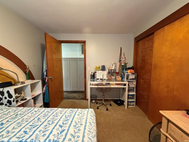 2305 J Street, Bedford, IN 47421