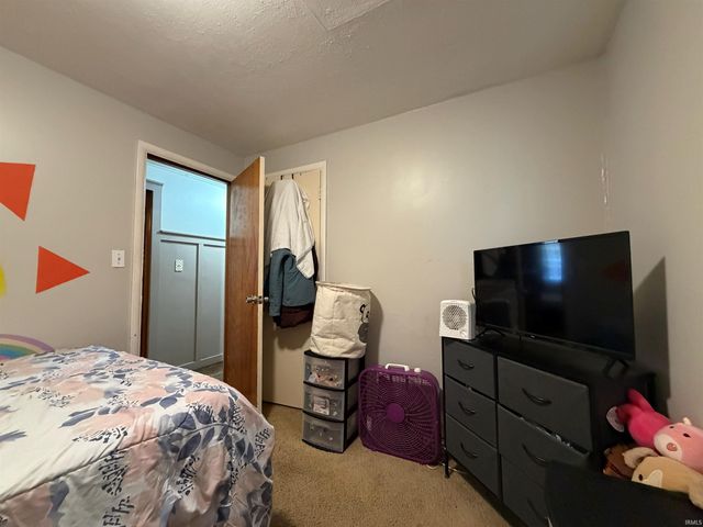 2305 J Street, Bedford, IN 47421