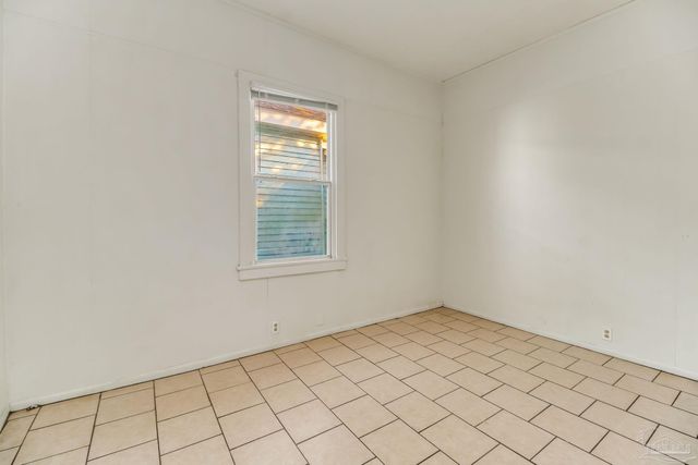 812 N D St, Pensacola, FL 32501