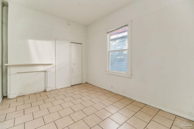 812 N D St, Pensacola, FL 32501