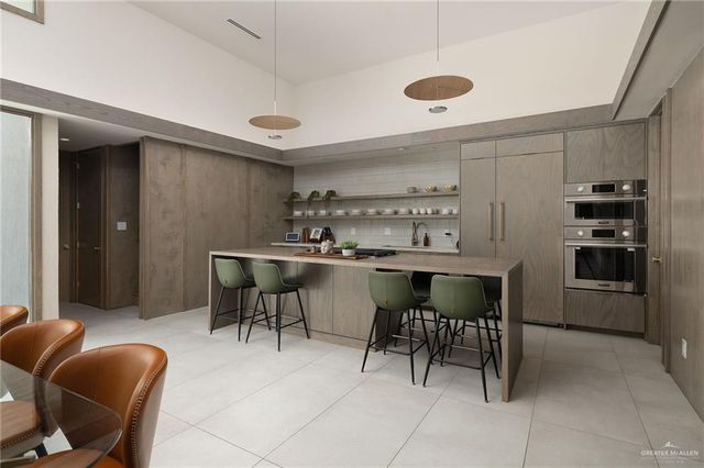 1808 S Middleton Street, Edinburg, TX 78539