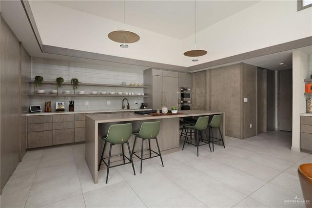 1808 S Middleton Street, Edinburg, TX 78539