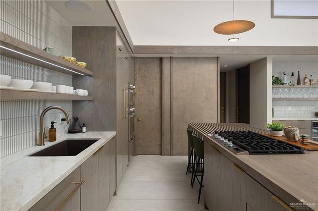 1808 S Middleton Street, Edinburg, TX 78539