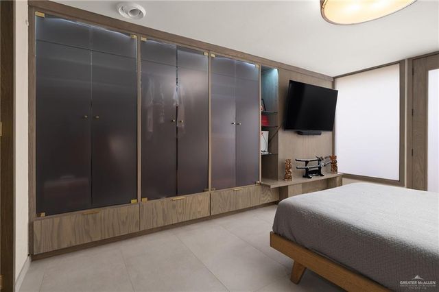 1808 S Middleton Street, Edinburg, TX 78539