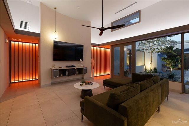 1808 S Middleton Street, Edinburg, TX 78539