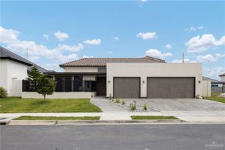 1808 S Middleton Street, Edinburg, TX 78539