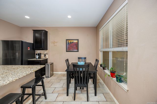 8807 Brae Crest Dr, San Antonio, TX 78249