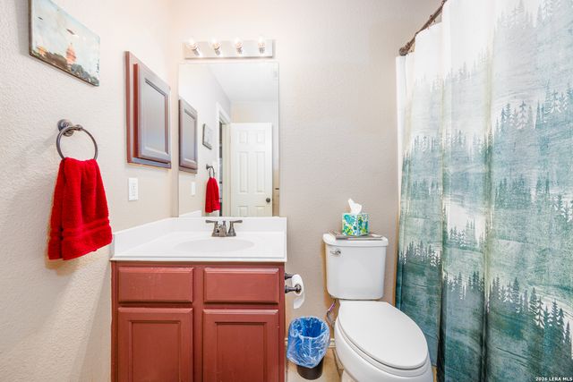 8807 Brae Crest Dr, San Antonio, TX 78249