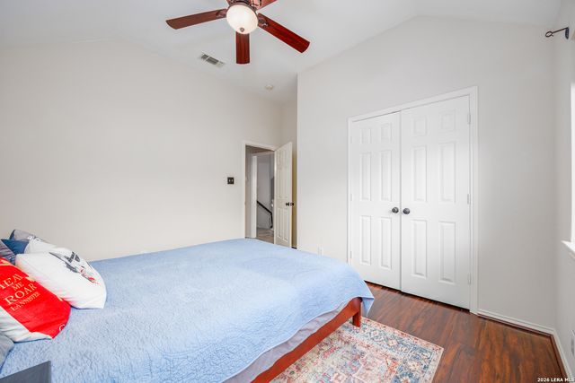 8807 Brae Crest Dr, San Antonio, TX 78249