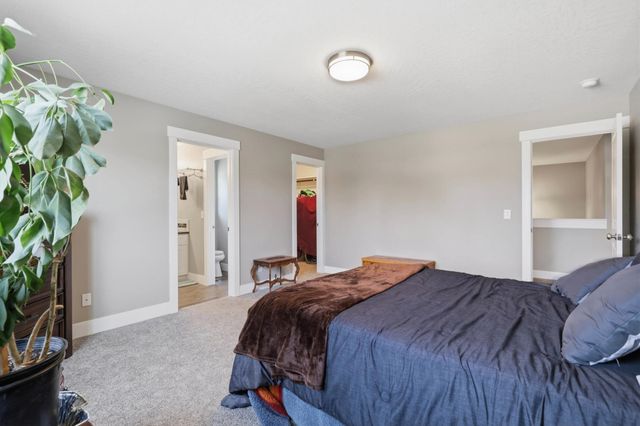 1407 S Khinda Ct, Spokane Valley, WA 99212