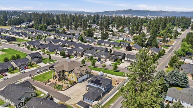 1407 S Khinda Ct, Spokane Valley, WA 99212