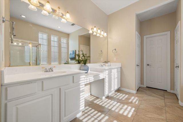 1819 Lakes Edge Boulevard, Mansfield, TX 76063