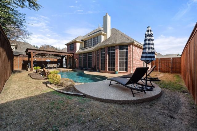 1819 Lakes Edge Boulevard, Mansfield, TX 76063