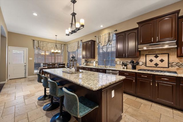 1819 Lakes Edge Boulevard, Mansfield, TX 76063