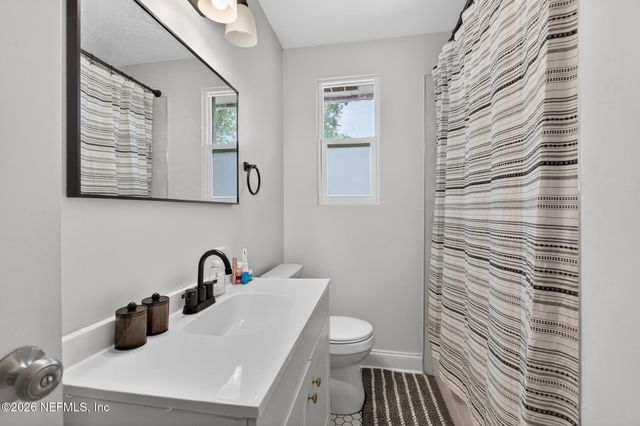 6258 ALEXON Drive, Jacksonville, FL 32210