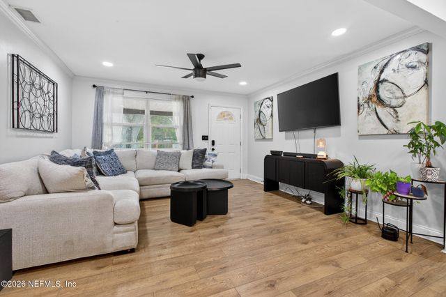 6258 ALEXON Drive, Jacksonville, FL 32210