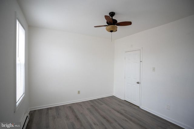 2000 S AVONDALE ST, Philadelphia, PA 19142