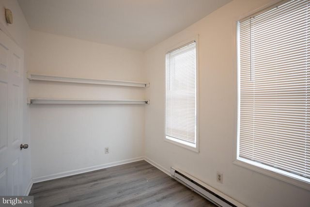 2000 S AVONDALE ST, Philadelphia, PA 19142