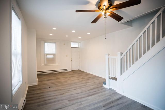 2000 S AVONDALE ST, Philadelphia, PA 19142