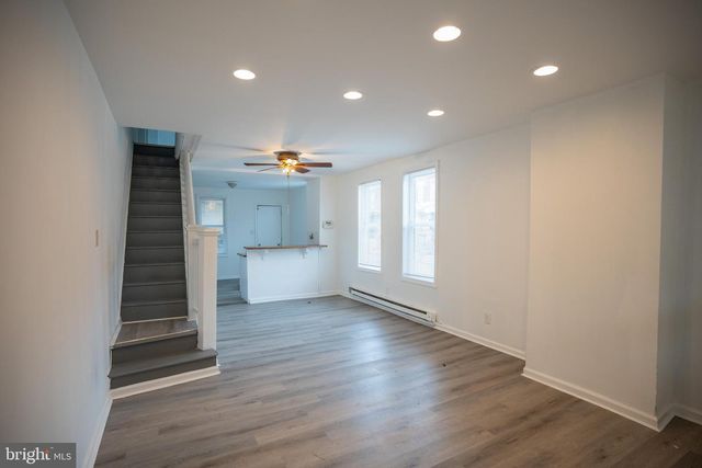 2000 S AVONDALE ST, Philadelphia, PA 19142