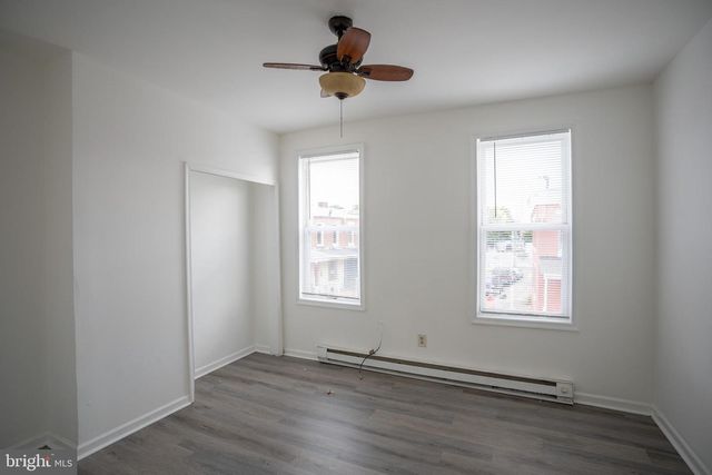 2000 S AVONDALE ST, Philadelphia, PA 19142