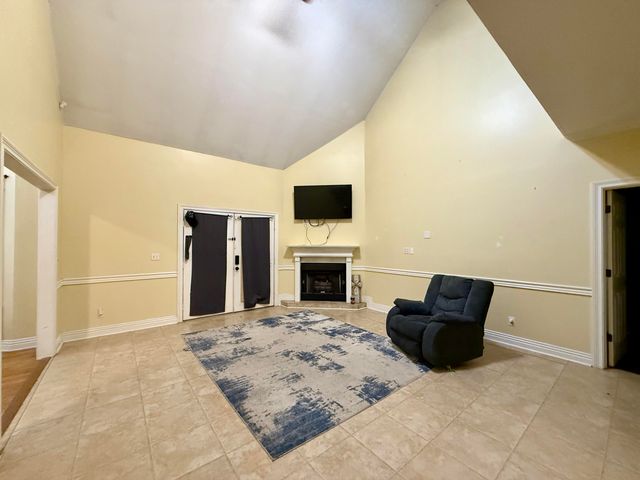 1281 Elks Lake Rd., Hattiesburg, MS 39401